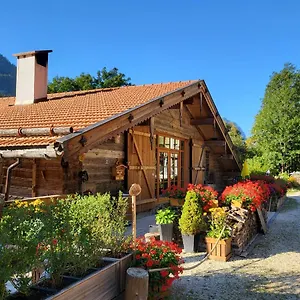 Nickis Bergcamp Schneizlreuth